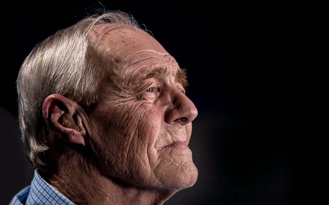 7 SIGNS OF ELDER ABUSE